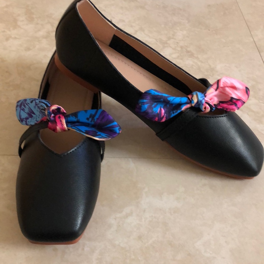 Floral ballet flats size 7